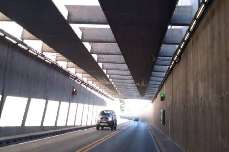 Ingresó agua al túnel subfluvial que une Paraná y Santa Fe y debieron reducir el tránsito