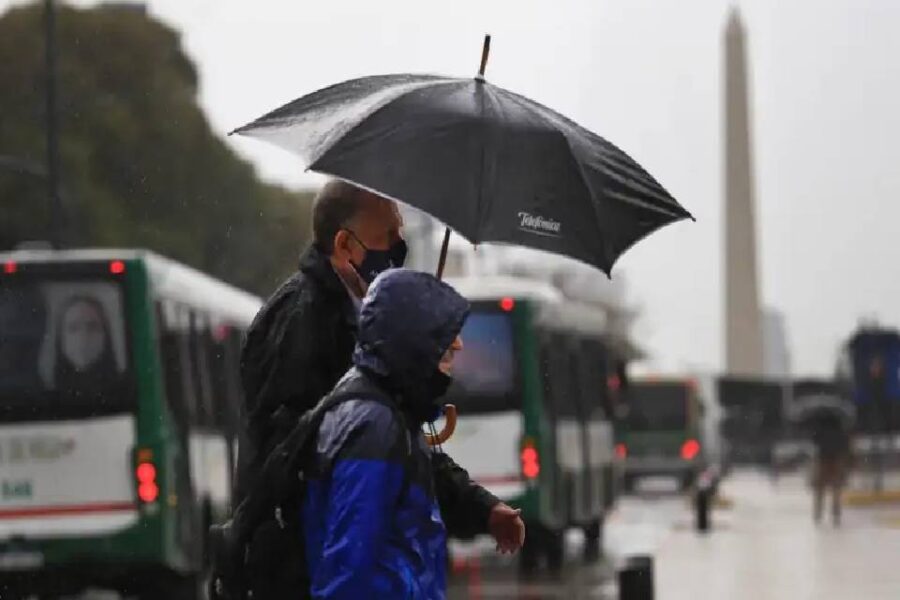 Llega Santa Rosa: la tradicional tormenta afectará Buenos Aires y 7 provincias