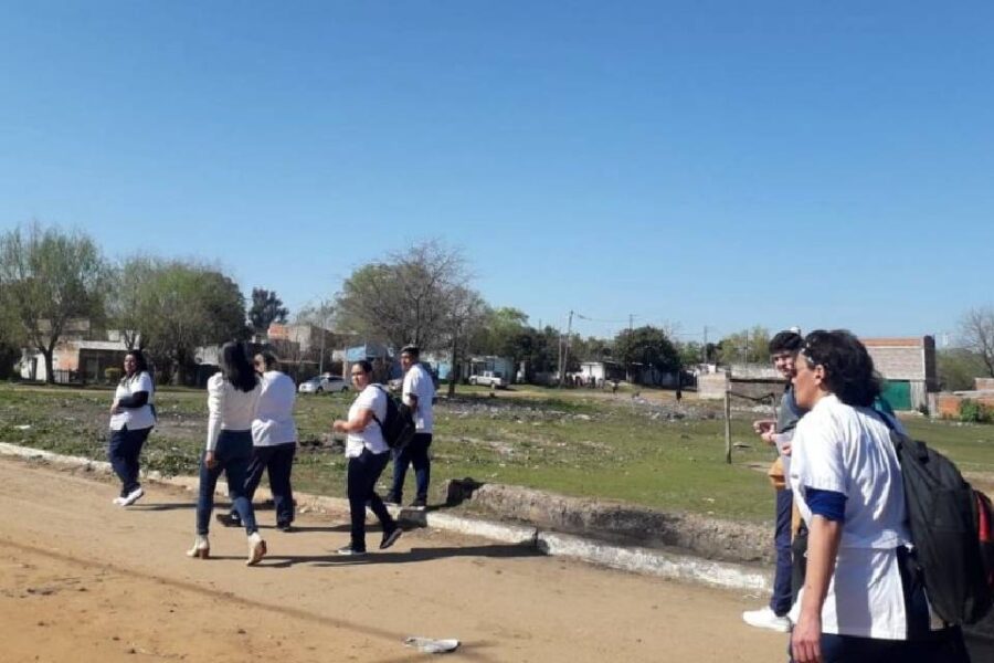 Concejales, estudiantes y la esposa de Cresto en medio de una balacera