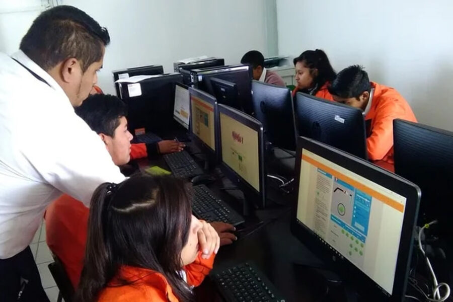 (Mención a Entre Ríos) Luego de cuatro años se reanudaron las pruebas PISA y 15 mil estudiantes argentinos comenzaron a ser evaluados