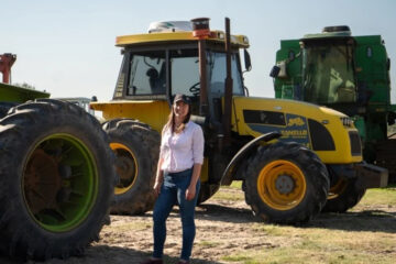 (Mención a localidad entrerriana) Ganadera y arrocera: trabaja desde muy chica en el campo y ahora maneja la empresa familiar con su hermana