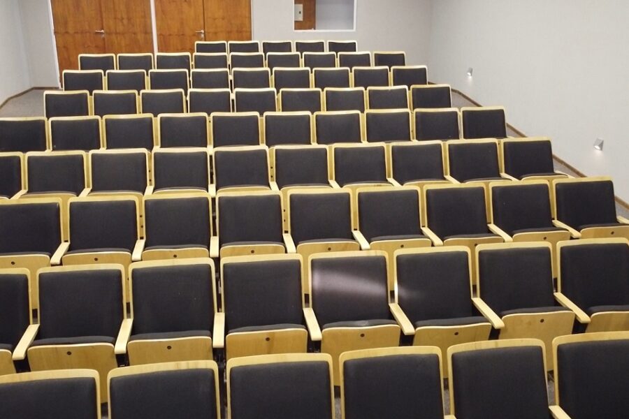 Inauguran el Cine Municipal y el Centro de Primera Infancia