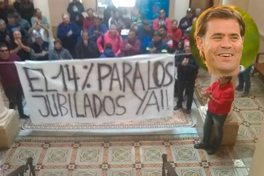 Piaggio suspendió una reunión y le coparon el municipio