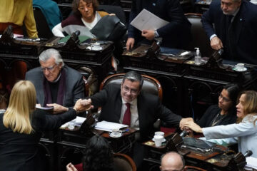 (Mención a diputado entrerriano) Por las diferencias internas, se complica el plan del Gobierno para eliminar las PASO