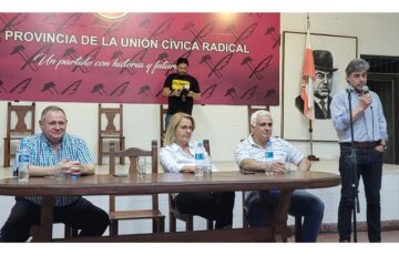Rogel presentó su candidato en Paraná