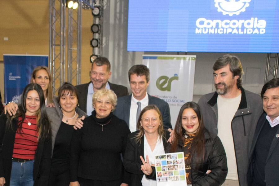 Cresto y más señales de unidad en Concordia