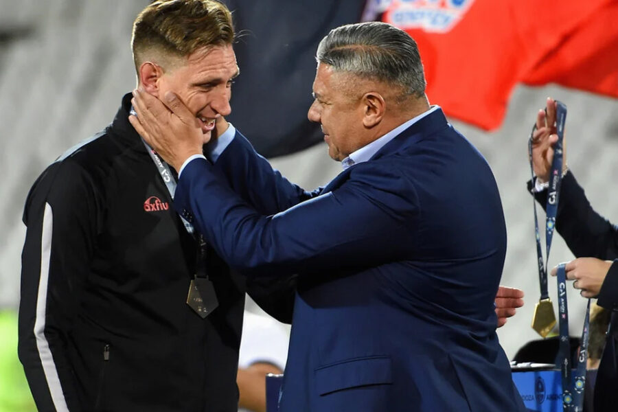 Patronato se quedó sin su DT campeón: Facundo Sava anunció su salida y no dirigirá en la Libertadores