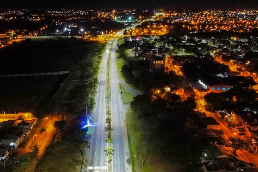 Instalan luminarias Led en uno de los ingresos a la ciudad