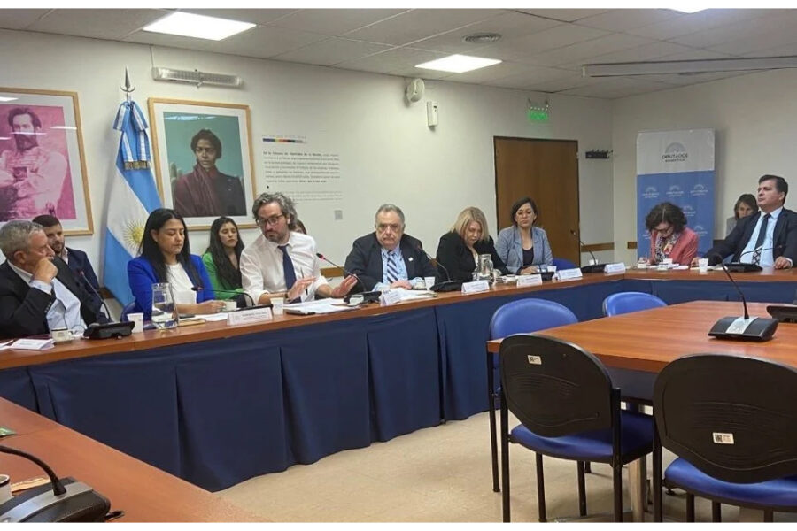 (Mención a legislador entrerriano) Cafiero en Diputados generó tensiones por la postura oficial sobre Venezuela