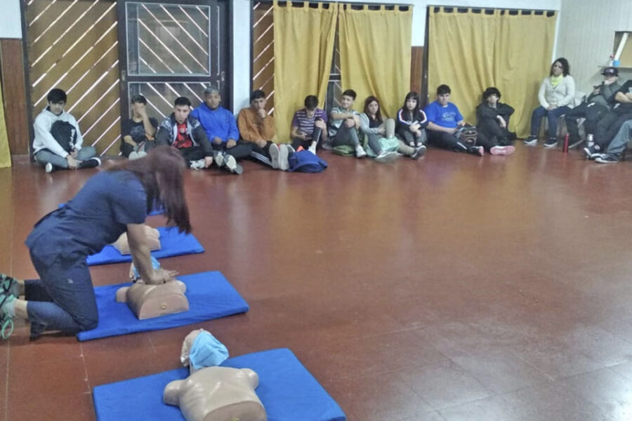 Curso de capacitación en reanimación cardio pulmonar (RCP) y uso de desfribilador externo automático (DEA)