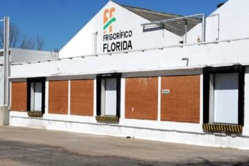 (Mención a Entre Ríos) El BROU adquirió el Frigorífico Florida y negocia con un grupo argentino