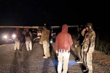 (Mención a Entre Ríos) En un operativo que incluyó francotiradores, la policía uruguaya secuestró una avioneta con 400 kilos de droga a poco