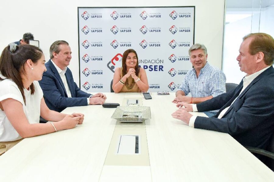 Bordet, Bahl y Ávila se siguen mostrando juntos