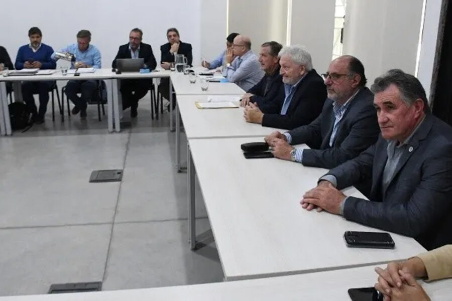 (Mención a Bahillo) El Gobierno recibe a la Mesa de Enlace, que busca un alivio por la sequía