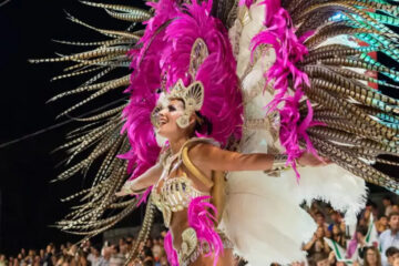 Con calor, pasión y color, el Carnaval de Concordia “viste de fiesta” a la ciudad cada sábado