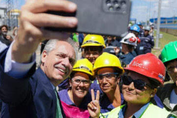 (Mención a Entre Ríos) Alberto Fernández persigue su sueño de reelección en Disneylandia