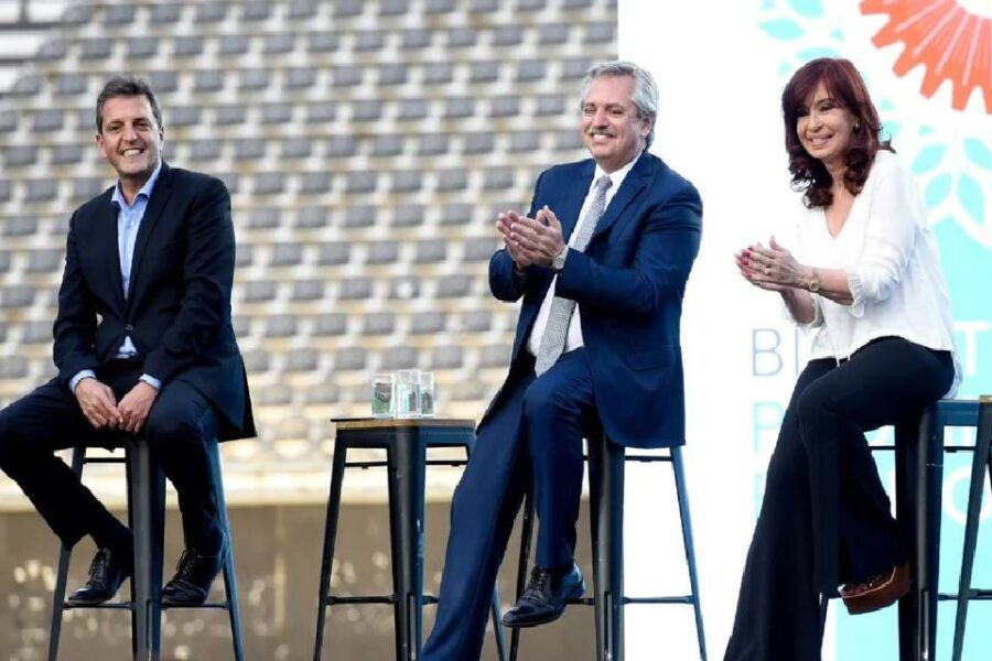 (Mención a Bordet) Presionado por el kirchnerismo, Alberto Fernández convocó a la mesa nacional del FdT, pero aún no definió fecha