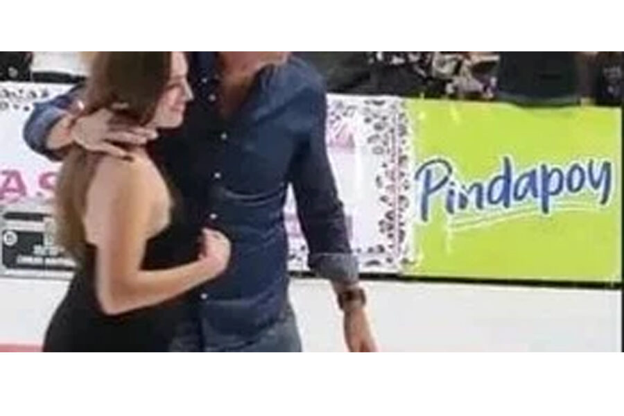 El intendente de Concordia quedó filmado en el momento en que le tocó la cola a una mujer