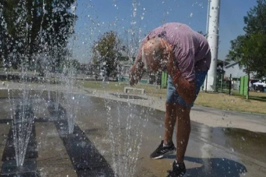 (Mención a Entre Rios) Alerta rojo en Buenos Aires y otras cuatro provincias por temperaturas extremas