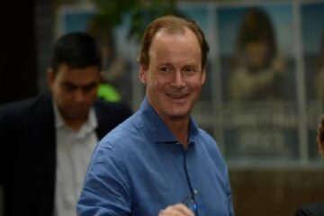 A un mes de la fecha límite, Gustavo Bordet no definió si desdoblará las elecciones en Entre Ríos