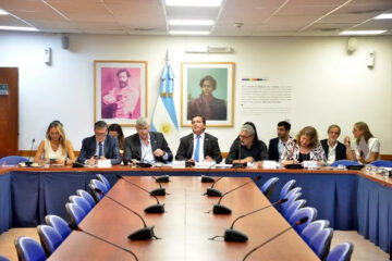 (Mención a legislador entrerriano) Diputados acelera el debate de la ley de fomento agroindustrial para aumentar la inversión en el campo