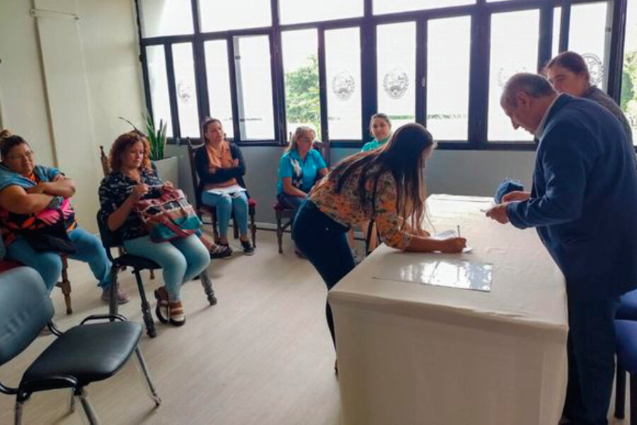 Aporte no reintegrable a Escuelas de Danzas Folclóricas locales