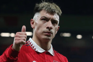 (Futbolista entrerriano) Manchester United se quiere asegurar a Lisandro Martinez: el tremendo ofrecimiento que le hicieron