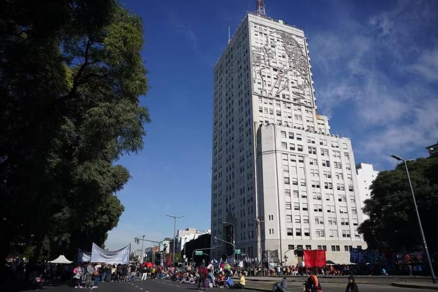 (Mención a Entre Ríos) Tolosa Paz revocó planes Potenciar Trabajo asignados a provincias y municipios que cobraban beneficiarios “fantasmas”