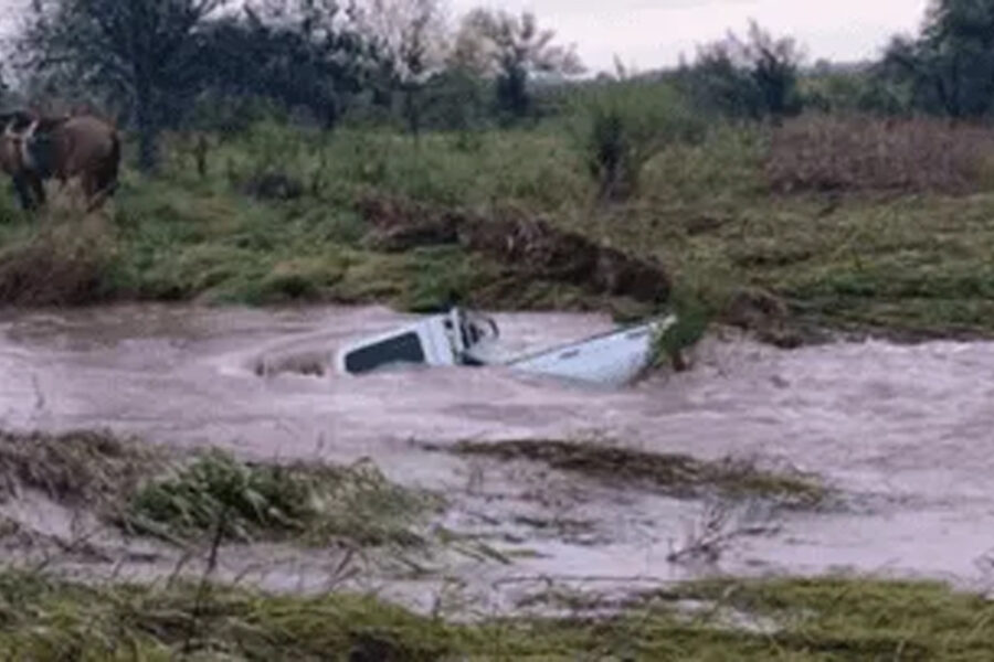 (En Entre Ríos) Tenía que ir a buscar a su hija al colegio, fue arrastrado por un arroyo y murió tras agonizar