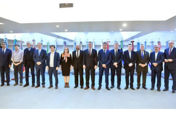 (Mención a Bordet) Los gobernadores del PJ se reúnen para influir en el armado electoral: quieren evitar que haya PASO