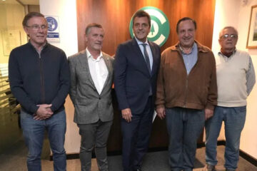 (Mención a Bahillo) Massa prometió $1.000 millones en ayuda para el campo