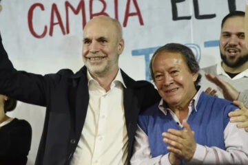 (Dirigente entrerriano) Toty Flores: “El Evita hace campaña con los beneficiarios”
