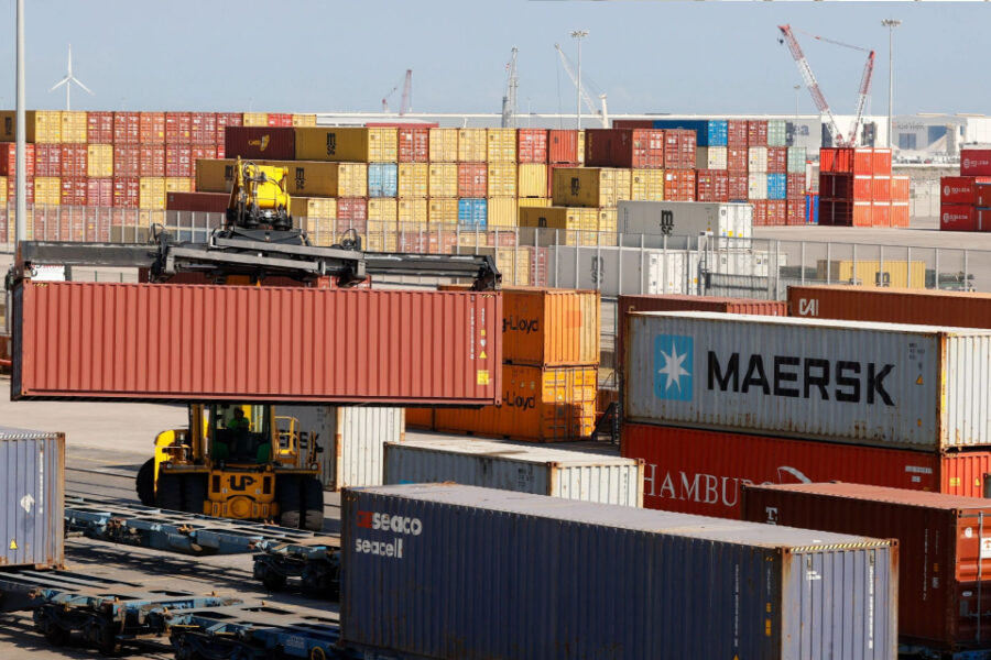 (Mención a funcionario entrerriano) SIRA: importadores se vuelven a quejar por las trabas y hablan de “retención de dólares”