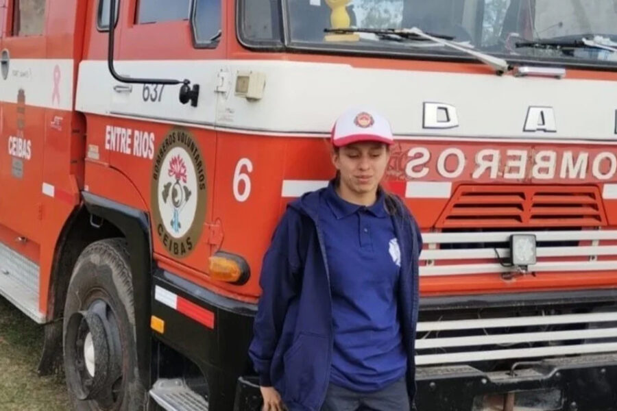 (Es entrerriana) Tiene 21 años, es la primera bombera ciega del país y competirá en el Mundial de Atletismo