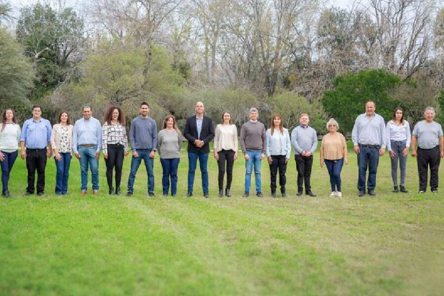 Weiss dio su lista de concejales