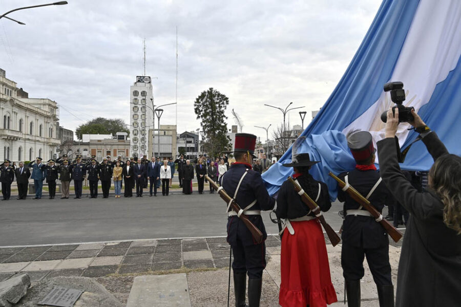 Bordet y Bahl encabezaron los actos por el 9 de julio