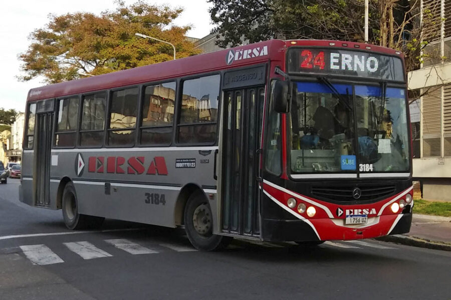 UTA levantó el paro y se reanuda el servicio
