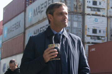 Michel cruzó a la oposición y destacó a Bahl