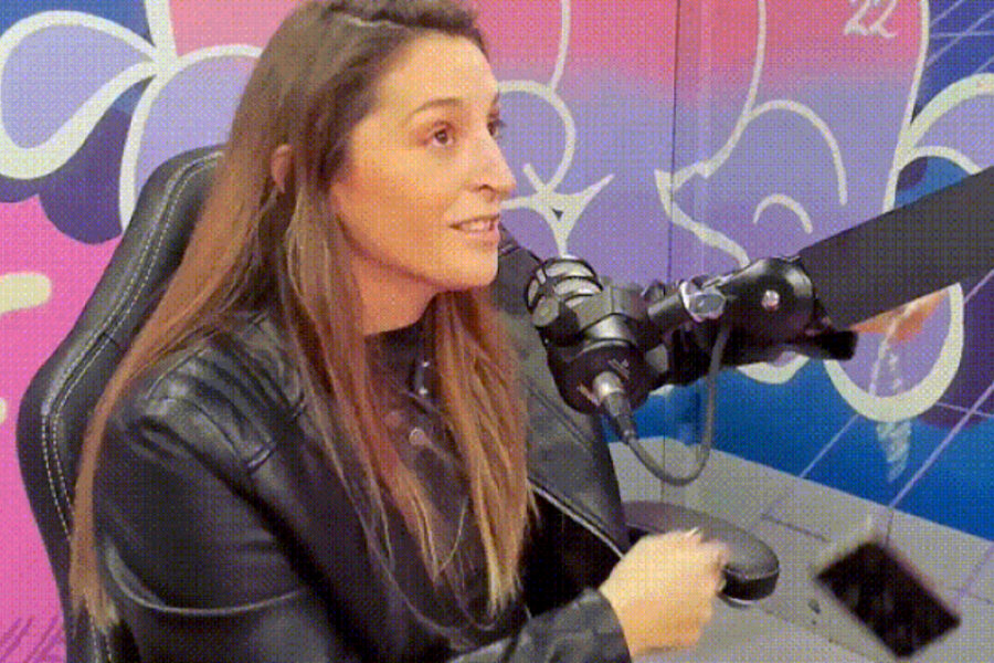 (Precandidata entrerriana a presidenta) Manuela Castañeira: “Tengo el teléfono más famoso de la Argentina”