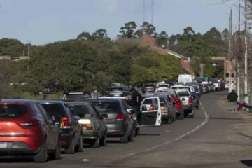 (Mención a Entre Ríos) “Un tsunami”: los bajos precios en Argentina ponen en jaque a la economía de Uruguay