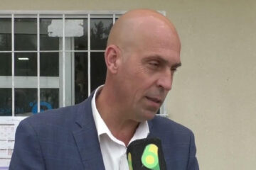 Weiss ratifica la denuncia y dice que aceptaría disculpas