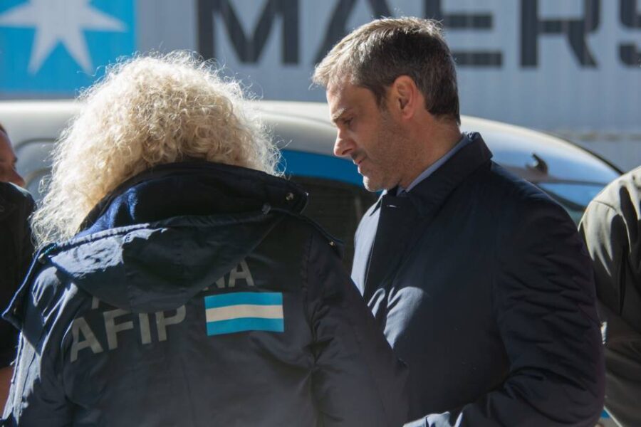 (Mención al entrerriano Michel) Importaciones: embargo millonario y procesamiento en una denuncia clave de la Aduana