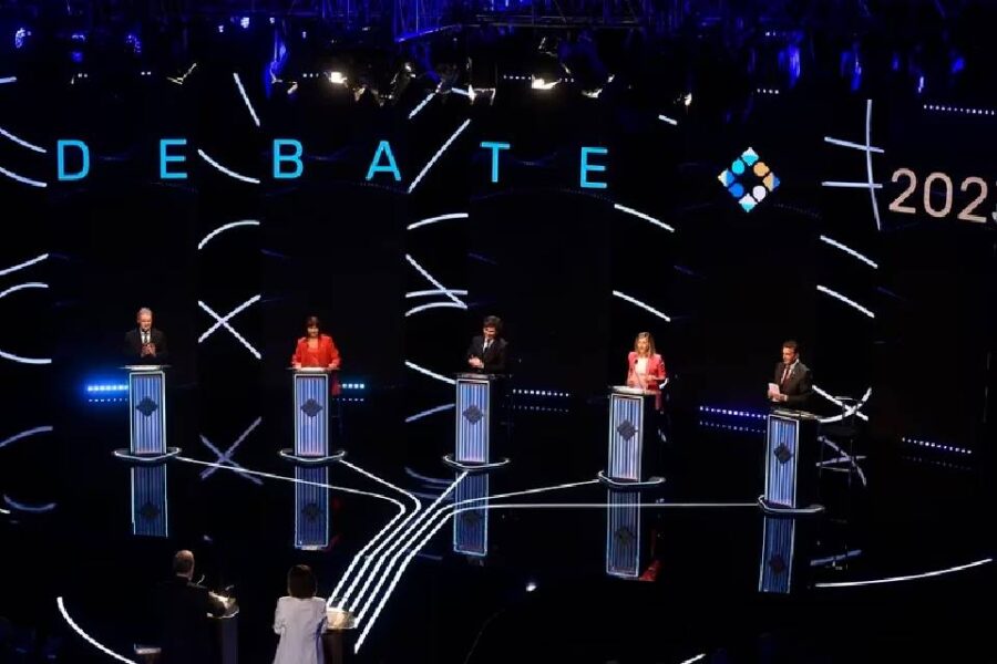 (Mención a Bordet) Lo que no se vio del segundo debate presidencial: del “no me dejen solo”, a la falsa alarma y la foto imposible