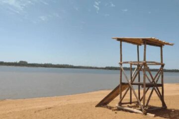 Escapada de “finde” largo: la aldea escocesa “escondida” en Entre Ríos que espera a los turistas con playas “caribeñas”