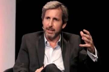 Escándalo: dos diputados muy cercanos a Rogelio Frigerio tenían depositados casi medio millón de dólares sin declarar en una financiera