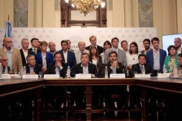 (Mención a legislador entrerriano) Tras alianza Macri-Milei: cómo quedará el interbloque de JxC en Diputados