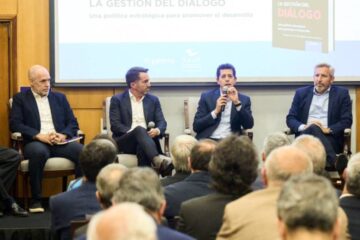 Frigerio y Larreta junto a De Pedro en la presentación de un libro