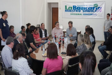 Giano y Francolini buscan por su lado sumar votos para Massa