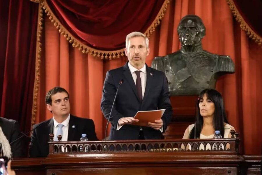 Asumió Frigerio: “Vamos a ser el gobierno más austero, abierto y transparente de nuestra historia”