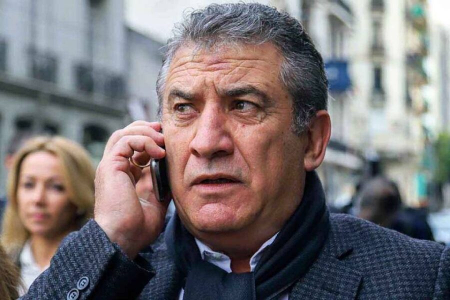 Urribarri entre allanamientos y el embargo de su jubilación